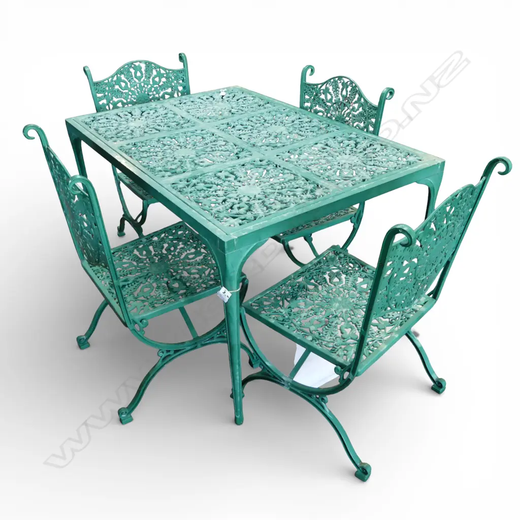 ENDERSLEA GREEN METAL PATIO TABLE & 4 CHAIRS 1310 x 905 x 730mm Image 1++