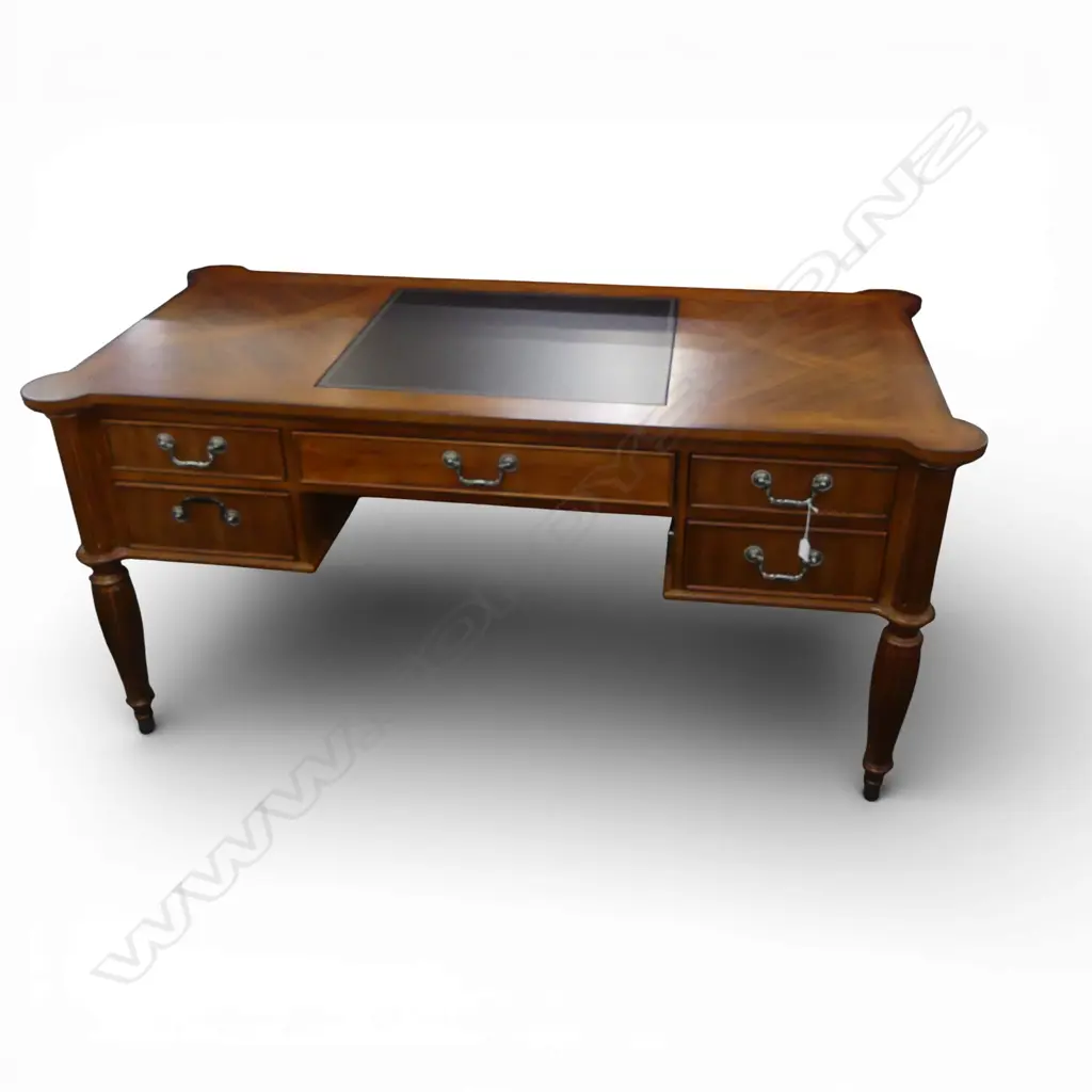 DESK w. INSET VINYL TOP. SCREW ON LEGS 1610x810x770mm Image 1++