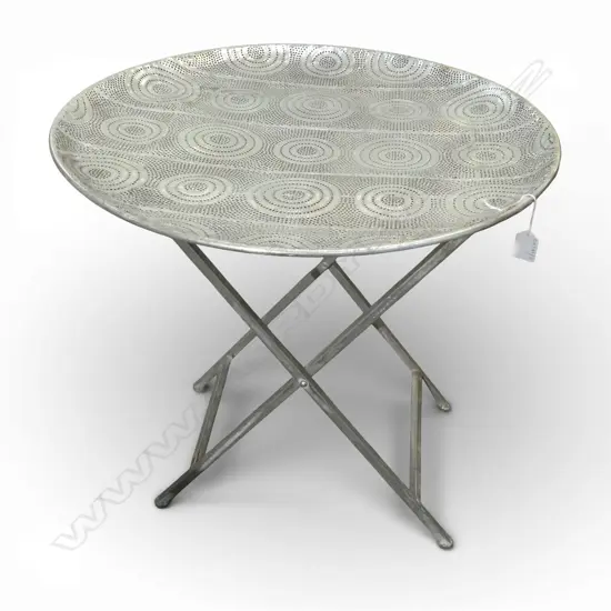 METAL FOLDING TABLE pierced design 