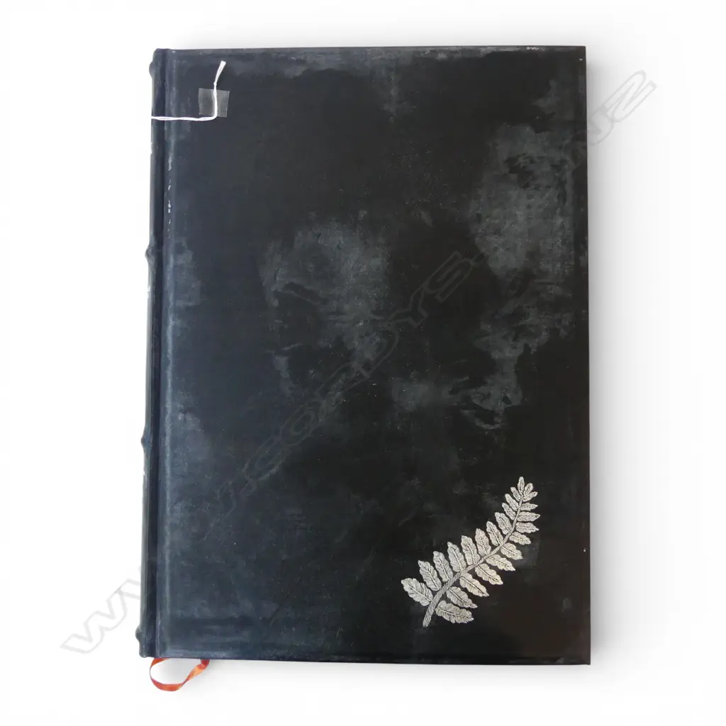 LG FORMAT BOOK 'MEN IN BLACK' 75 YEARS OF NZ INTERNATIONAL RUGBY 63/1200 MOA 1978 550x400mm Image 1++