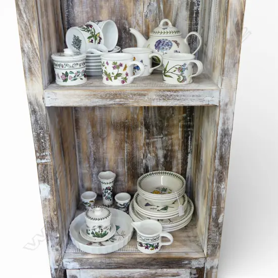 PORTMEIRION 'BOTANIC GARDEN' PART TEA/DINNER SERVICE faults