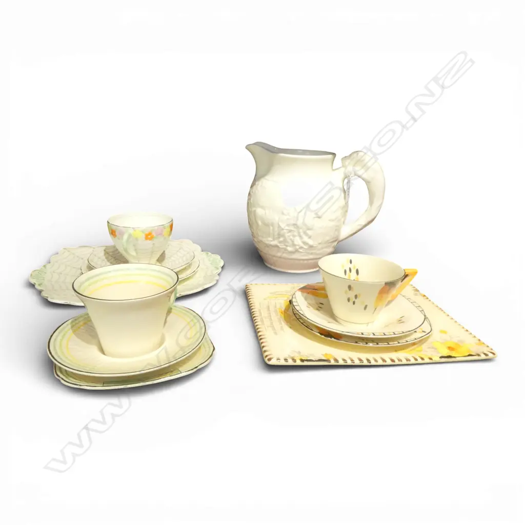 ASST. DECO CHINA, WEDGWOOD HUNTING JUG Image 1++