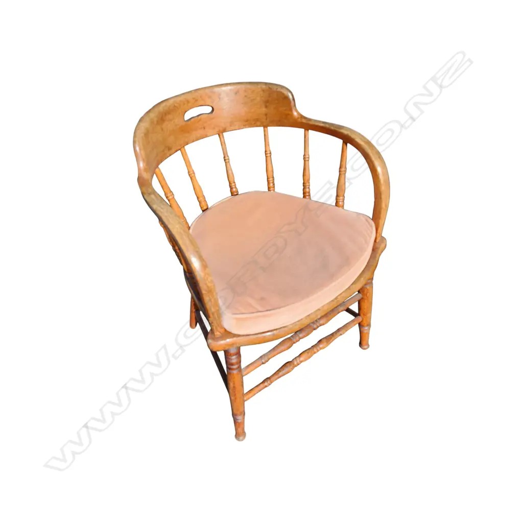 ANTIQUE ENGLISH OAK CAPTAIN'S CHAIR Image 1++