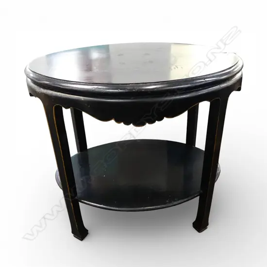 VINTAGE ORIENTAL OVAL BLACK LAQUER SIDE TABLE (MARKS TO TOP) 810x540x760mm