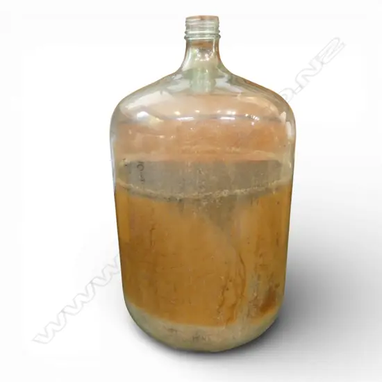 LG GLASS CARBOY IN CUSTOM CRATE 440x430x670mm