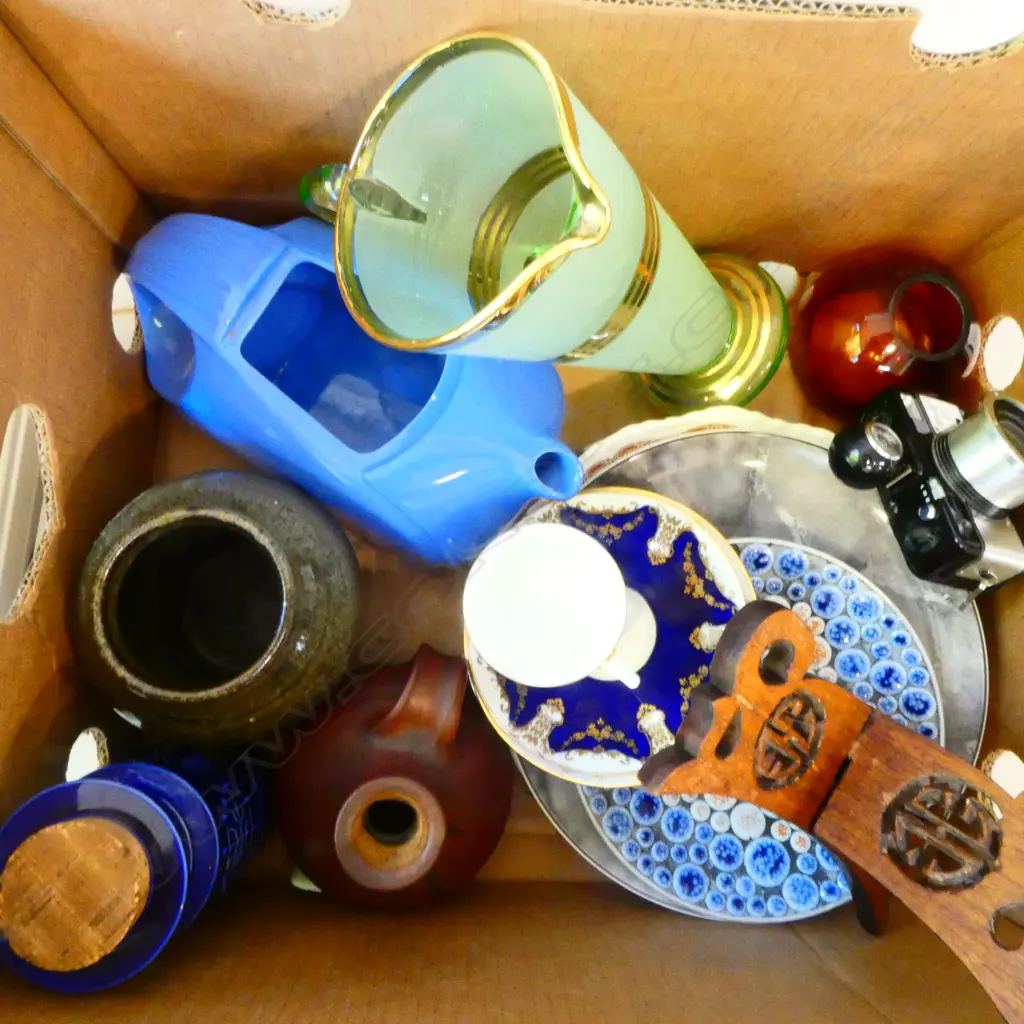 ASST. COLLECTABLES; CHINA, GLASS, POTTERY etc Image 1++