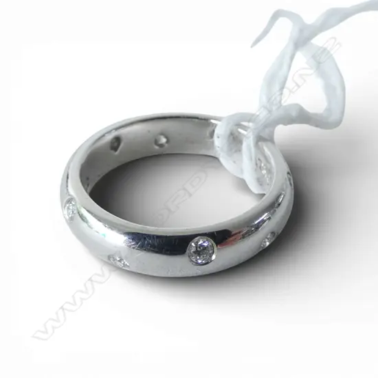 TIFFANY & Co. PT.950 PLATINUM DIAMOND SET BAND RING 7.3gms SIZE J