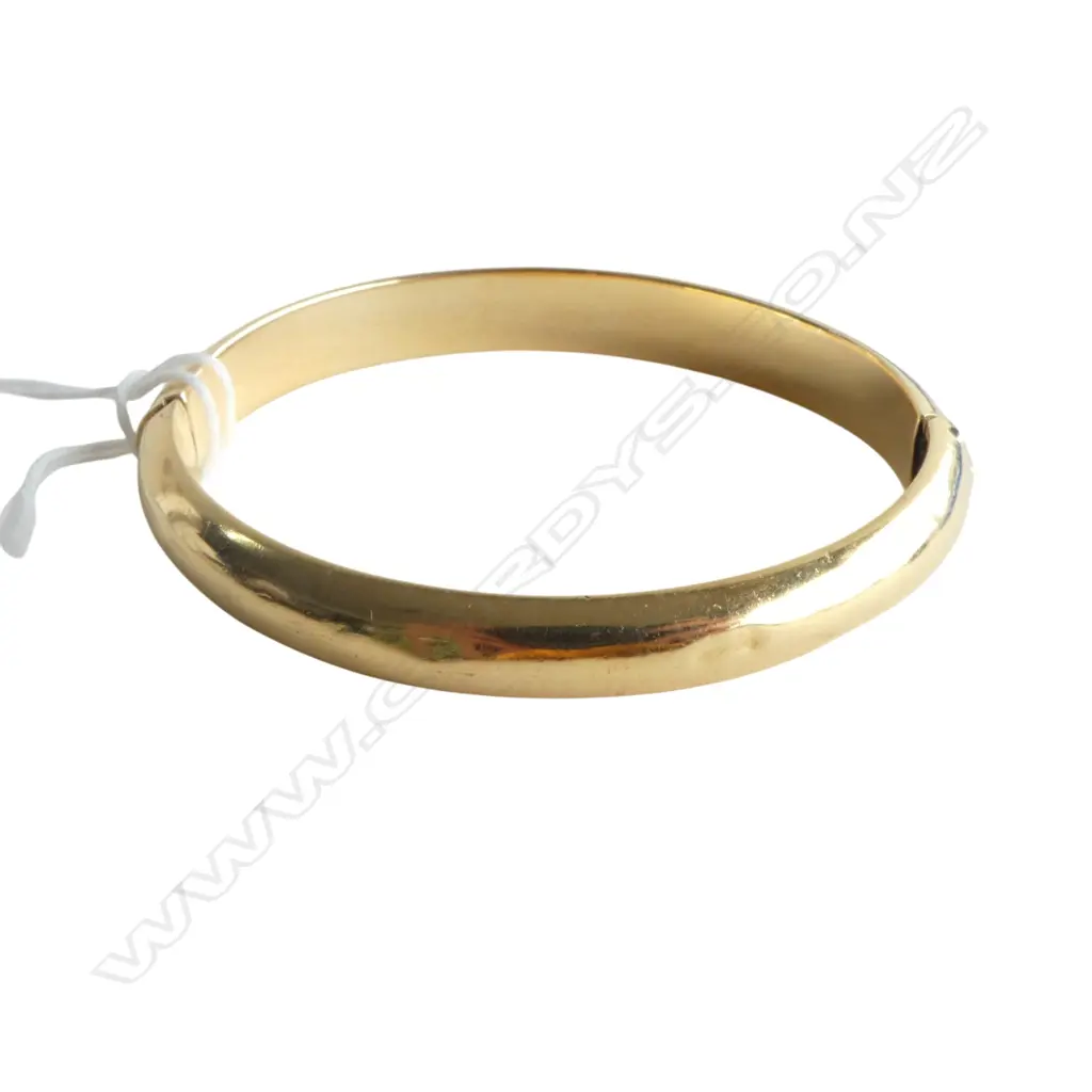 9ct GOLD BANGLE, 18.2gms Image 1++