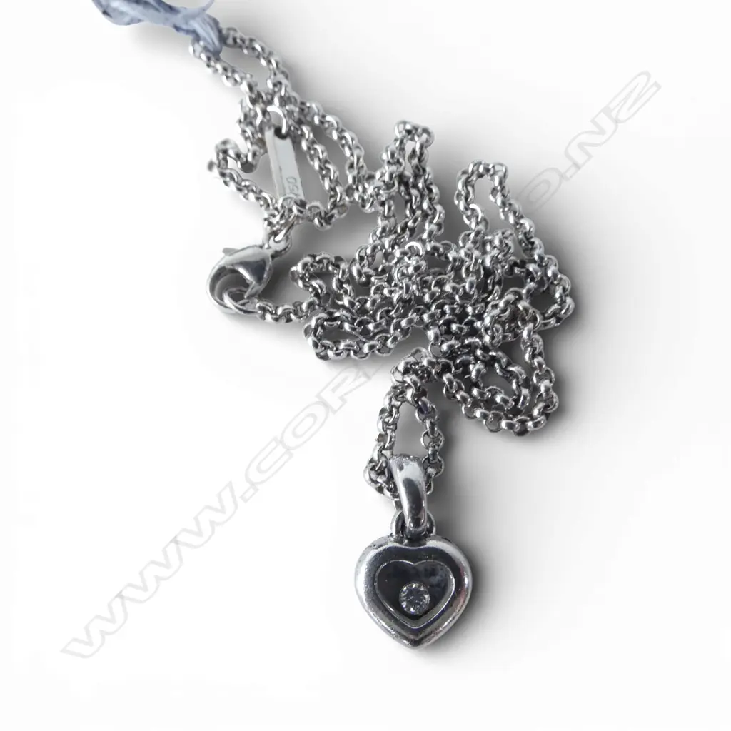 BOXED CHOPARD 18ct WHITE GOLD NECKLACE diamond set to heart pendant 9.47gms Image 1++