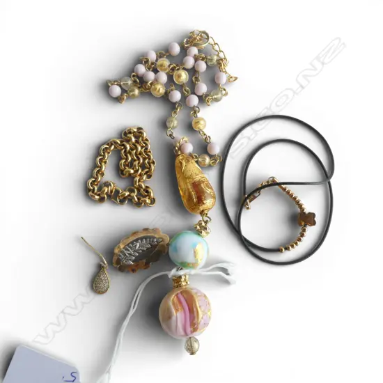 5 PCES JEWELLERY; 2 NECKLACES (MURANO & TOUS BEAR), GP BRACELET, 9CT SIL LINED BROOCH, SINGLE EARRING 