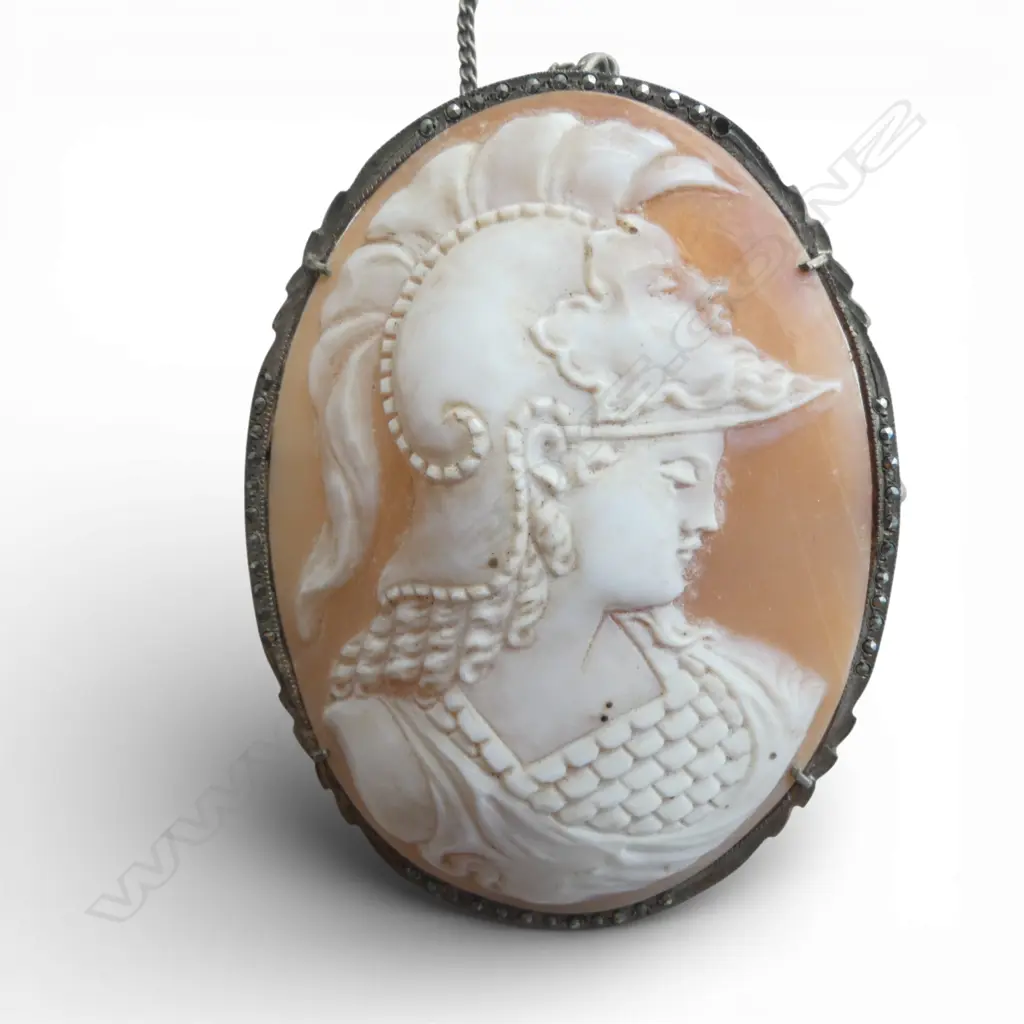 ANTIQUE CAMEO IN SILVER AND MARCASITE FRAME Image 1++