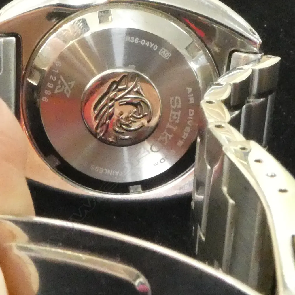 SEIKO PROSPEX AUTOMATIC DIVERS 200m WRISTWATCH box w. 4 links, booklet, card & box Image 1++