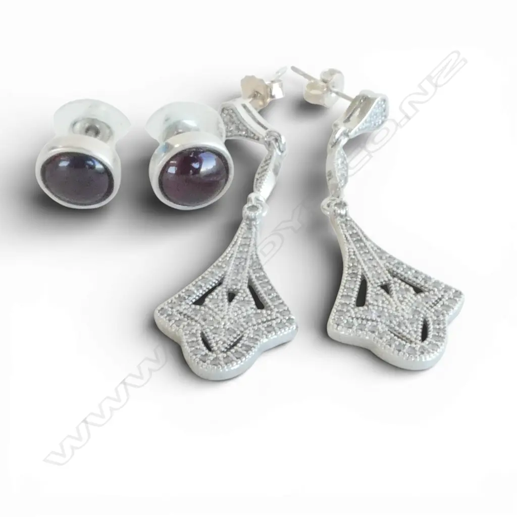 2x Prs SILVER EARRINGS, DROPS WITH CZ STONES & SILVER & CAB GARNET STUDS 8.6 GMS Image 1++