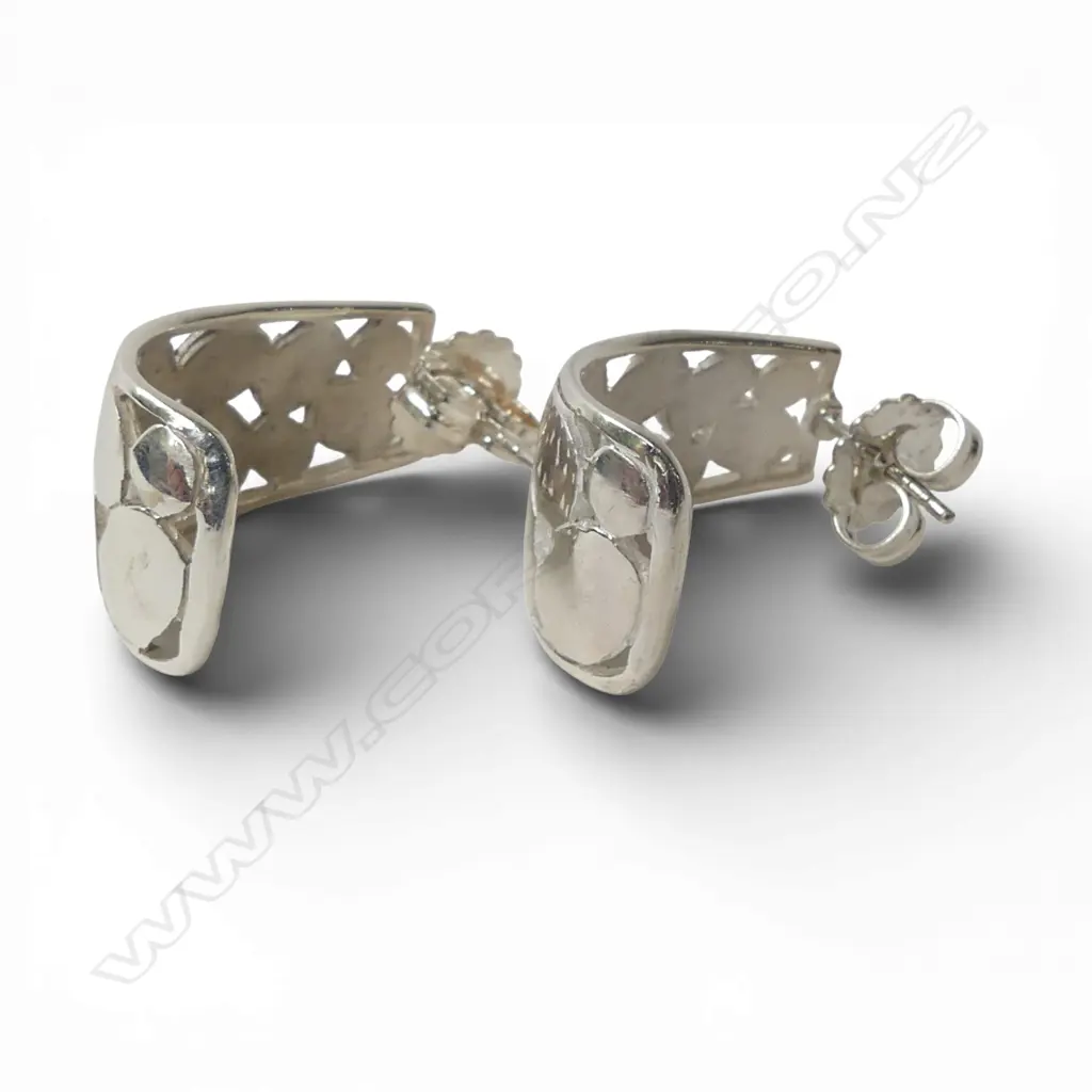 QUALITY SILVER 925 STUD/HOOPS with large  quality scrolls 9 gms Image 1++