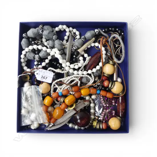 ASSORTED NECKLACES & FRESH WATER PEARL NECKLACE, ITALIAN MURANO GLASS NECKLACE