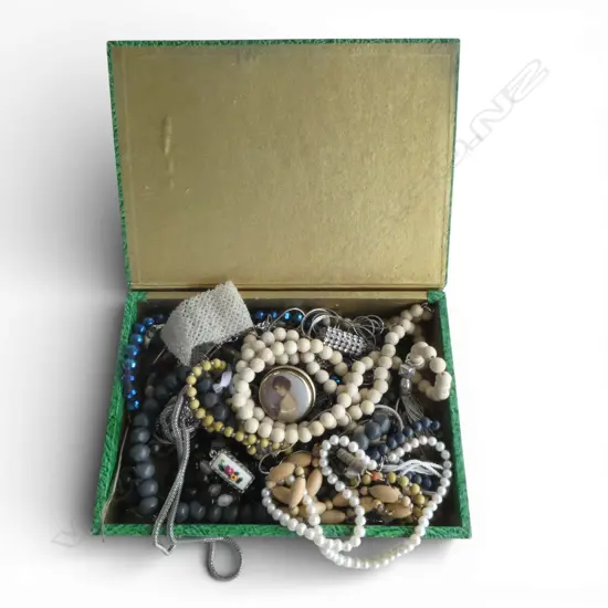 ASST. COSTUME JEWELLERY