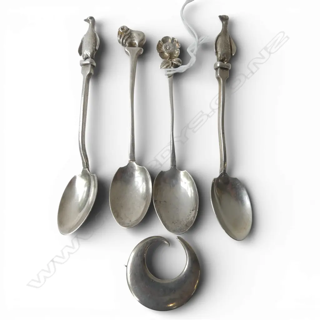 5 PCES ROB CARTWRIGHT STG SILVER; 4 TEA SPOONS + BROOCH 80gms Image 1++