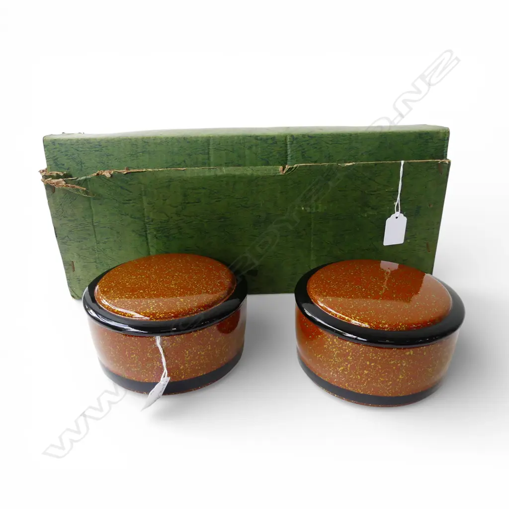 BOXED SET 5 VINTAGE QUALITY JAPANESE gold speckled (Maki-e (蒔絵)) LACQUER BOWLS in original box Image 1++