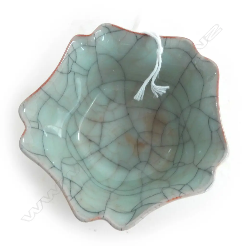 ORIENTAL BOWL, CELADON CRACKLE GLAZE 70mm dia Image 1++