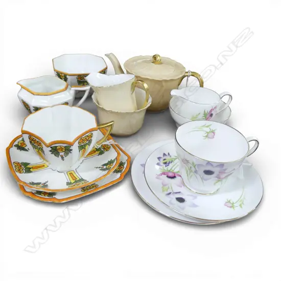SHELLEY CHINA 3PC TEASET IVORY COLOUR 2SHELLEY CHINA CSPS & MATCHING CREAM SUGARS