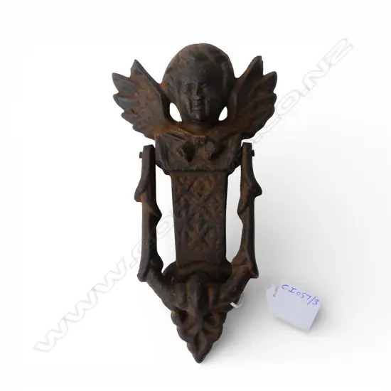 VINTAGE CAST IRON DOOR KNOCKER ‘WINGED CHERUB’, L.205MM W.100MM