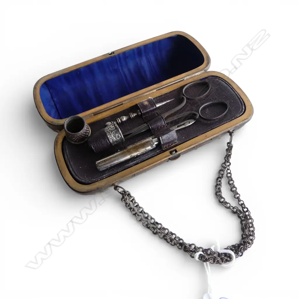 19thC TRAVELLING SEWING COMPENDIUM  leather covered Image 1++