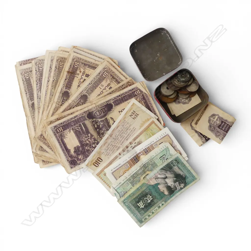 VINTAGE ORIENTAL BANK NOTES & COINS Image 1++