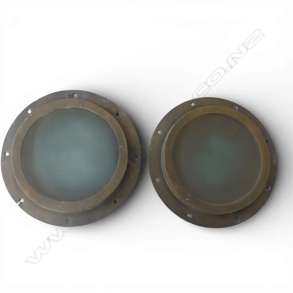 PR BRONZED METAL PORTHOLES 220mm dia Image 1++