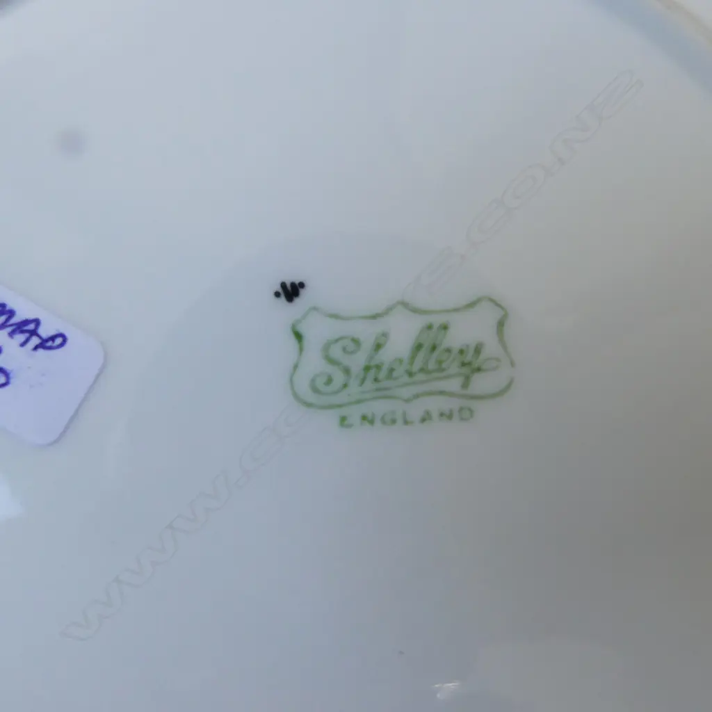 3 SHELLEY ART DECO TRIOS CAKE PLATE & 4 SIDE PLATES Image 1++