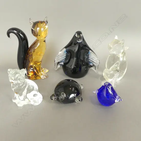 6 ART GLASS ANIMALS INCL. WEDGWOOD PENGUIN H.125mm & MURANO FORMIA CAT H.170mm