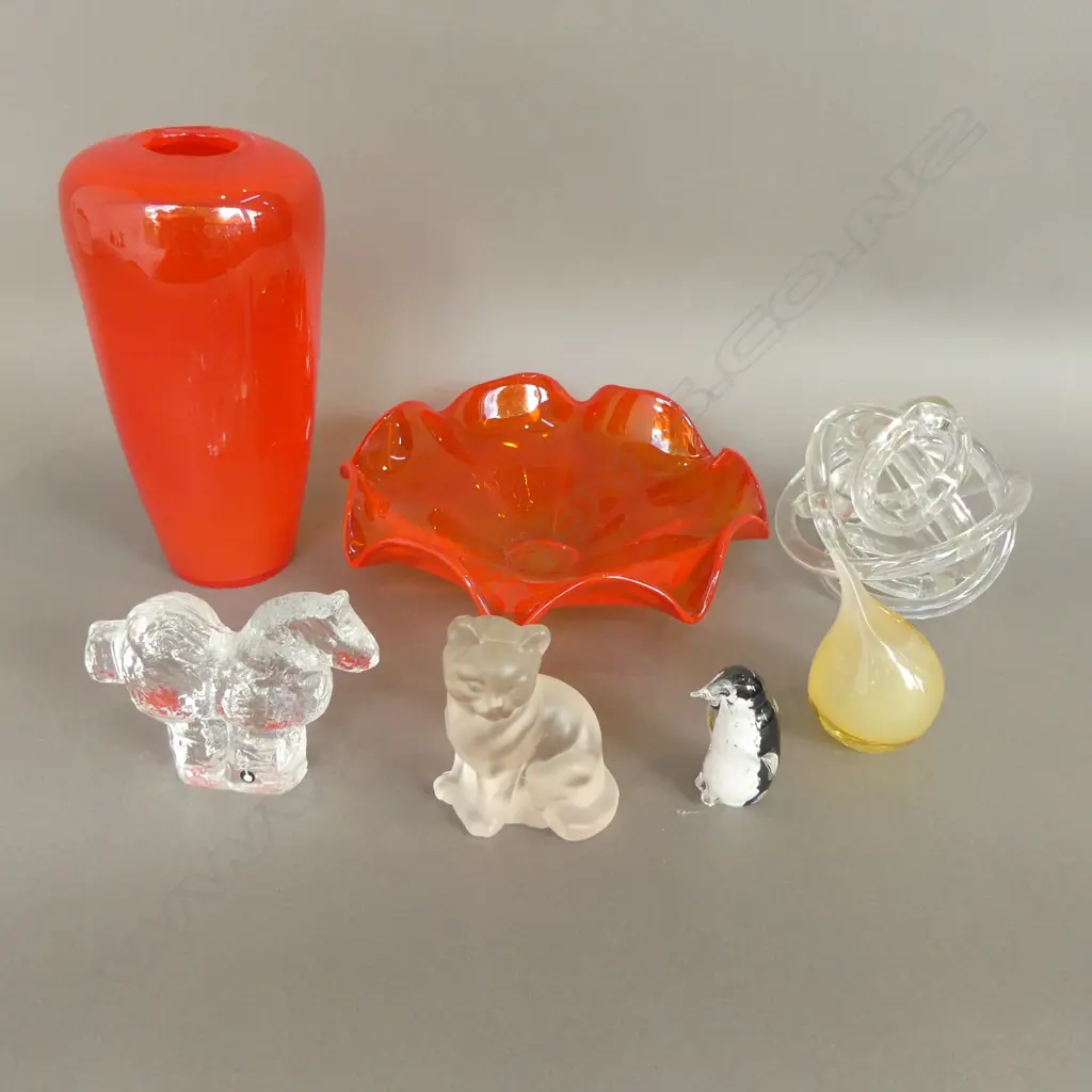 7 PCES GLASS; HOGLUND PENGUIN, PUKEBERG HORSE, ORANGE BOWL & VASE H.200mm ETC Image 1++