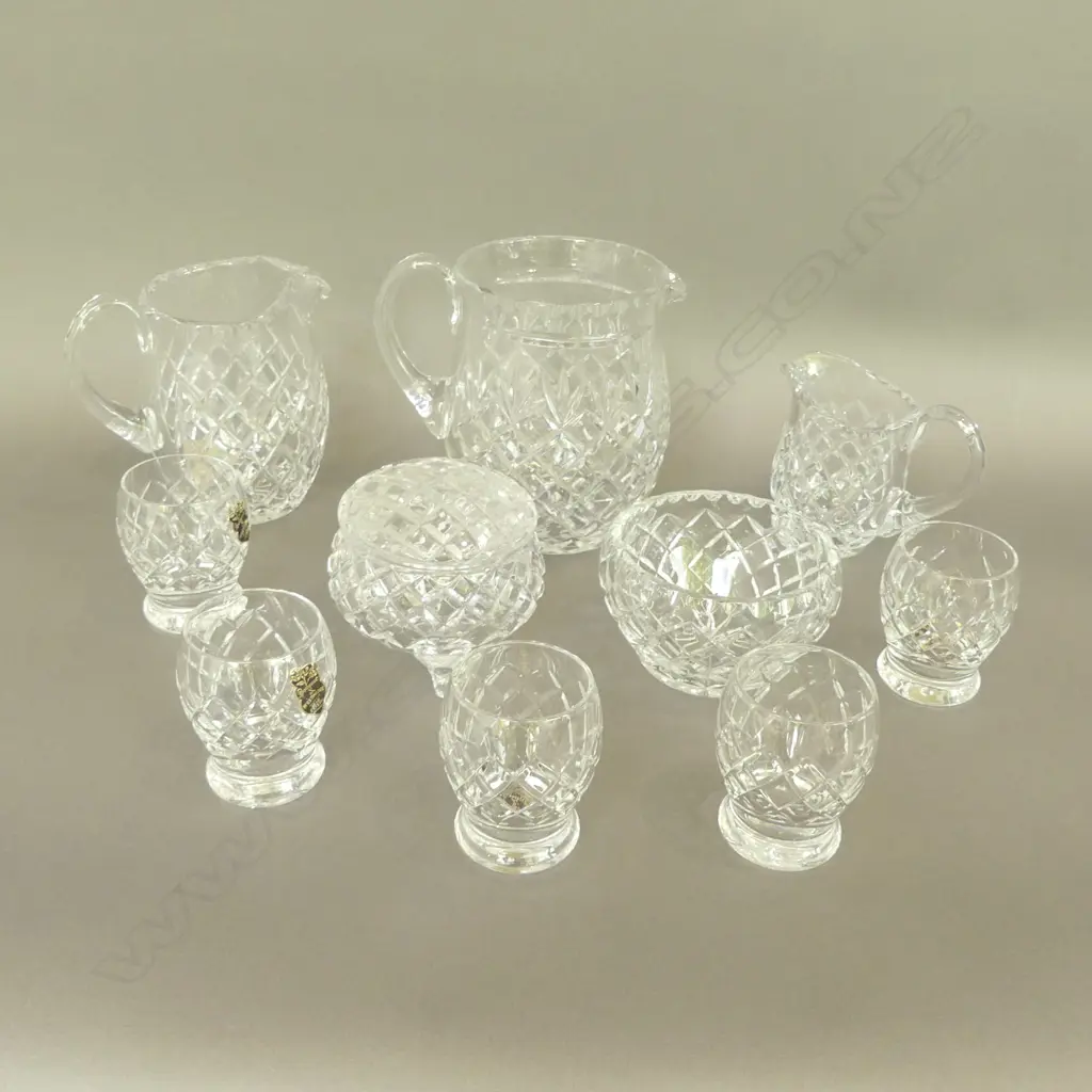 3 CRYSTAL JUGS, SUGAR, BOWL & 5 GLASSES  Image 1++