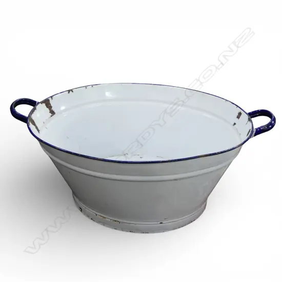 VINTAGE WHITE ENAMEL WASH BASIN W.670mm