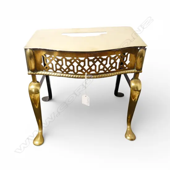 ANTIQUE BRASS TRIVET 325x245x290mm