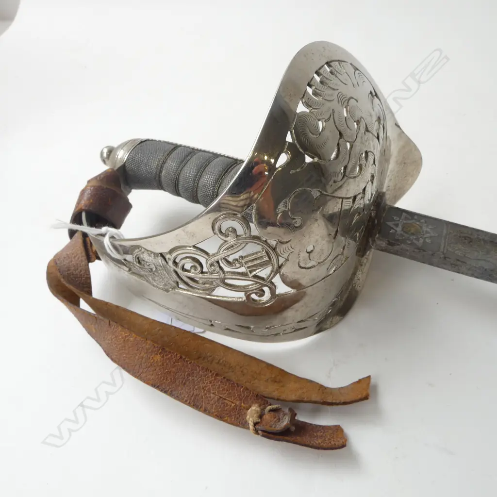 EDWARD VII 1897 PATTERN SWORD & LEATHER SCABBARD L.1010mm Image 1++
