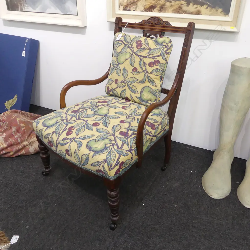 ANTIQUE CHAIR ON CASTORS + THROW Image 1++