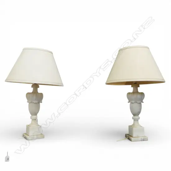 PR ALABASTER TABLE LAMPS H.640mm