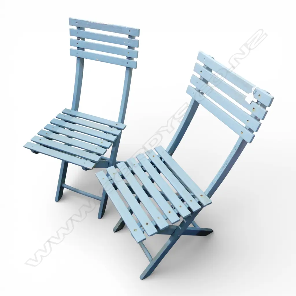 PR BLUE PAINTED FOLDING CHAIRS Image 1++