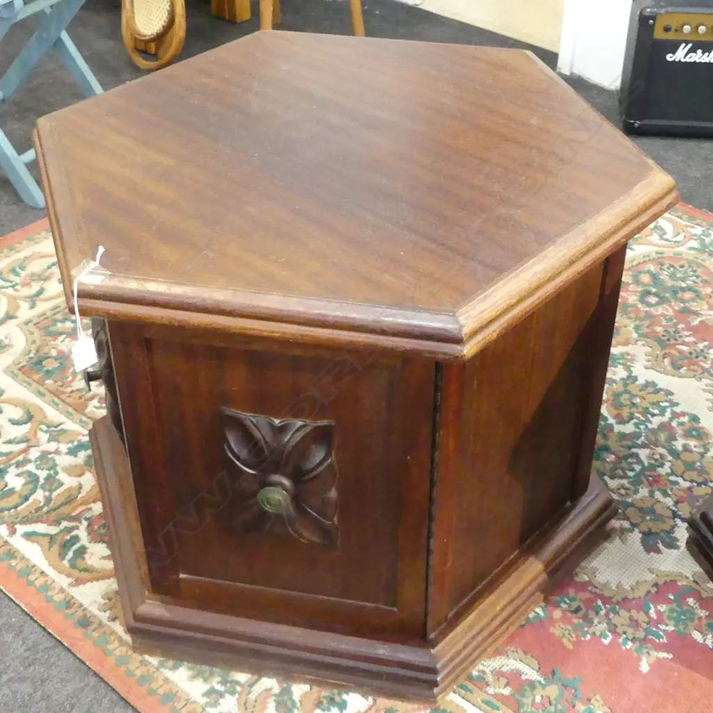 PR OCTAGONAL MAHOGANY BEDSIDE CABINETS H.560mm, 750mm dia Image 1++
