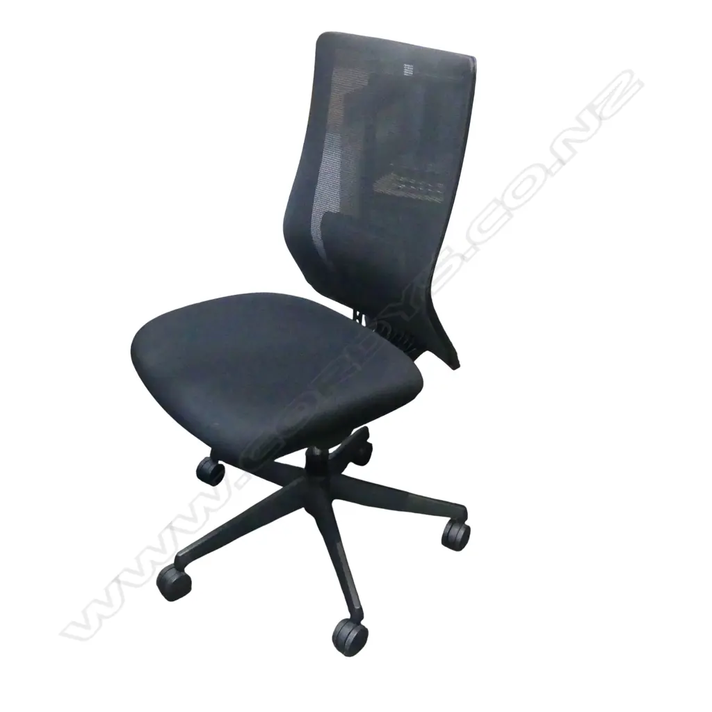 OFFICE CHAIR Image 1++