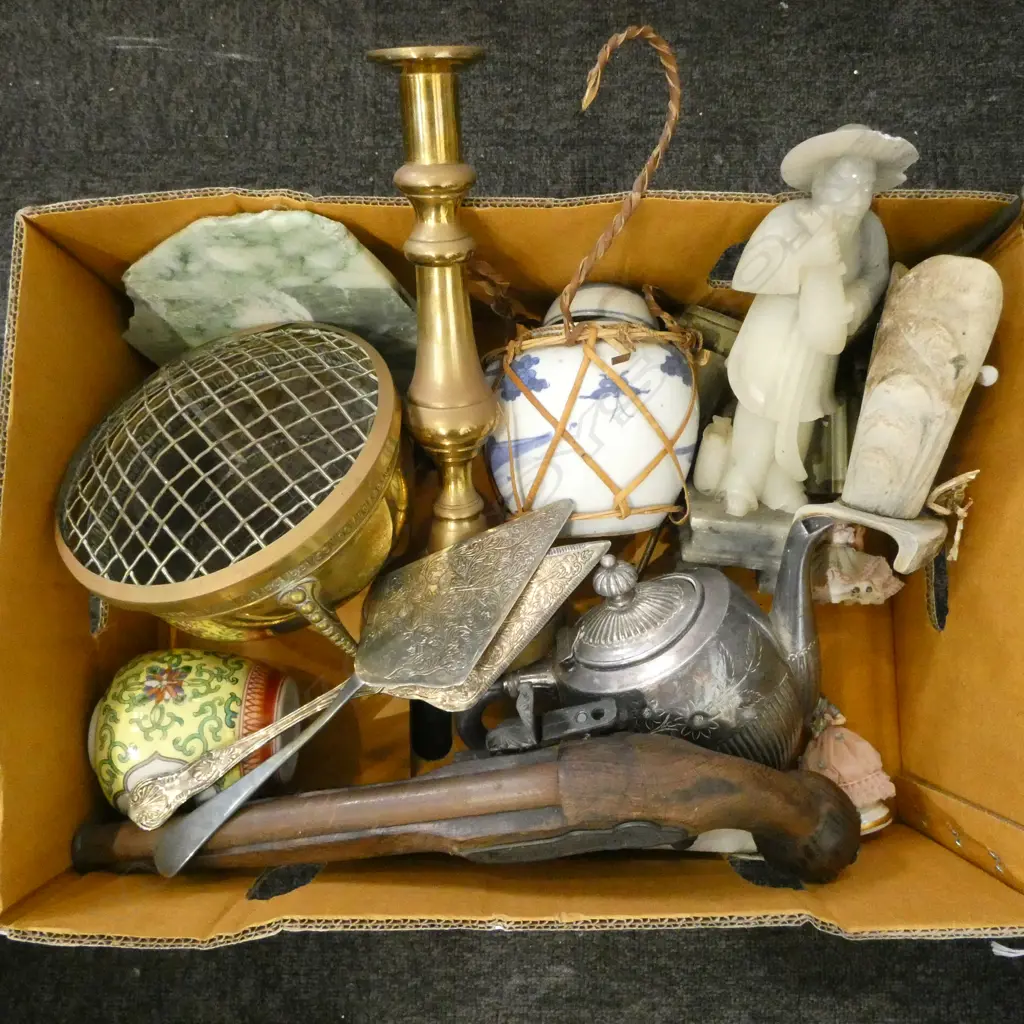 ASST. ITEMS; 2 OPIUM PIPES, 2 GINGER JARS ETC Image 1++