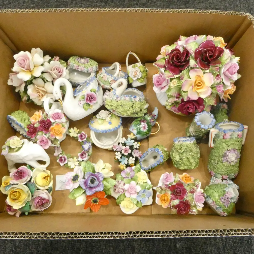 ASST. POSY CHINA Incl. ROYAL ALBERT Image 1++