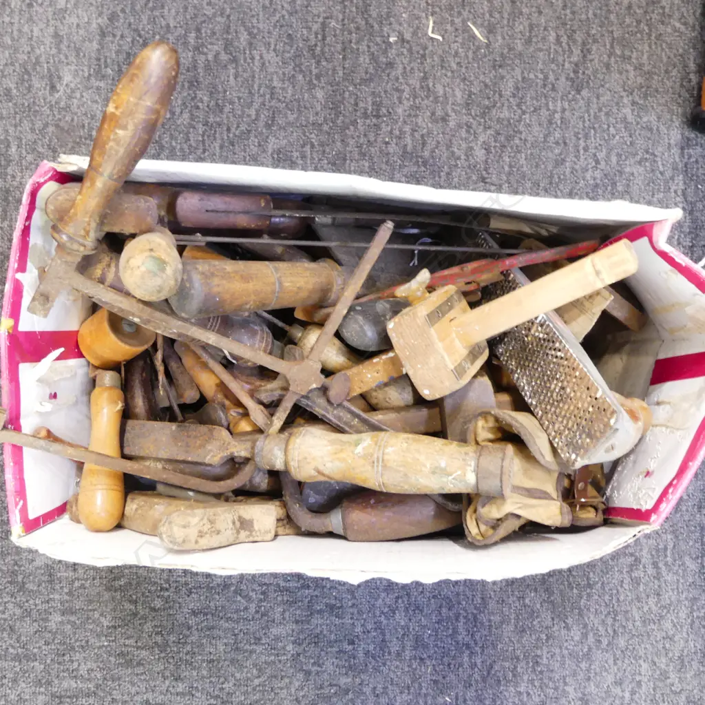 BOX OF ASST. VINTAGE TOOLS Image 1++