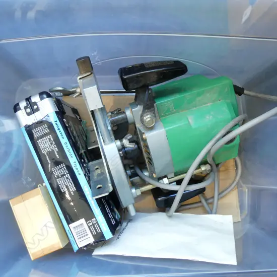 HITACHI ROUTER TR-12