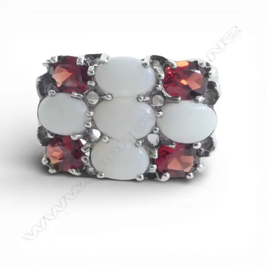 SILVER OPAL & GARNET RING size M