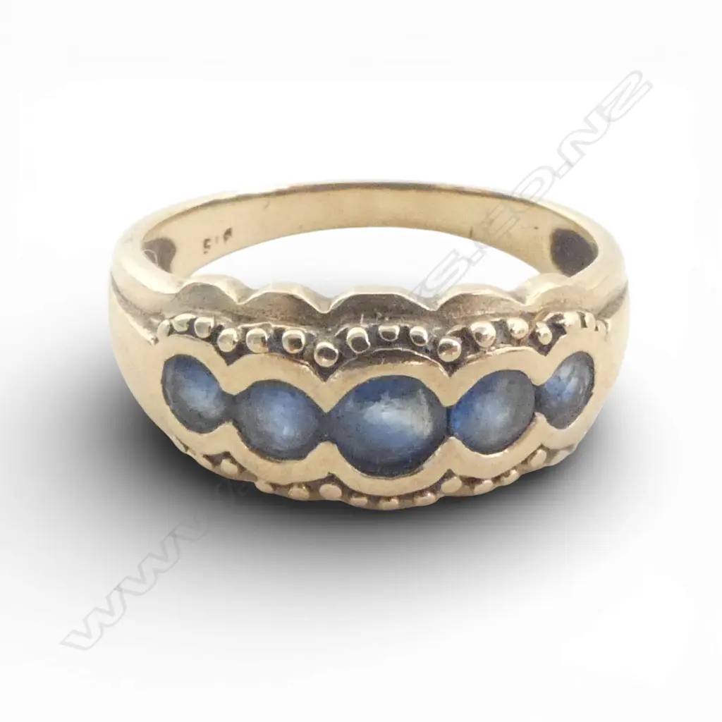9ct GOLD & 5 STONE SAPPHIRE RING 3.03gms SIZE N (stones showing wear) Image 1++