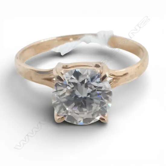 SILVER GILT MOISSONITE RING SIZE Q