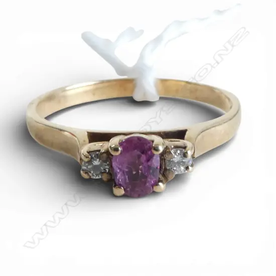 9CT Y/GOLD PINK SAPPHIRE & DIAMOND 3 STONE RING 2gms SIZE O1/2