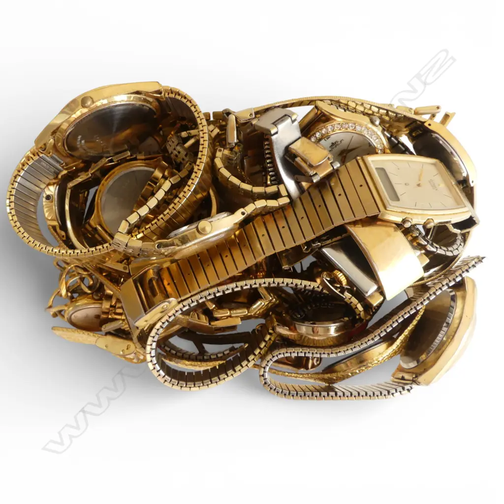 GOLD TONE WRIST WATCHES Image 1++