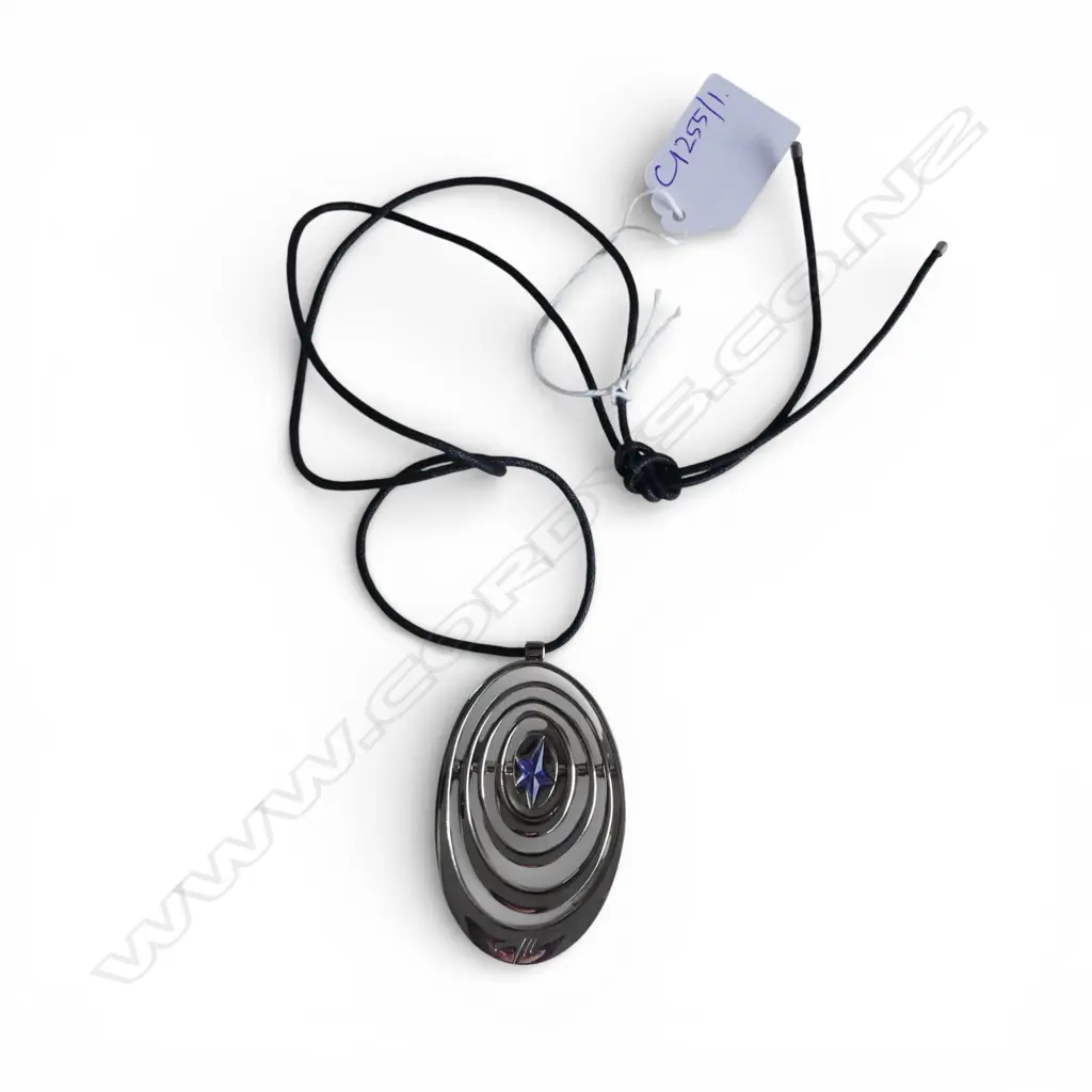 THIERRY MUGLER NECKLACE w. GIMBALLED PENDANT Image 1++